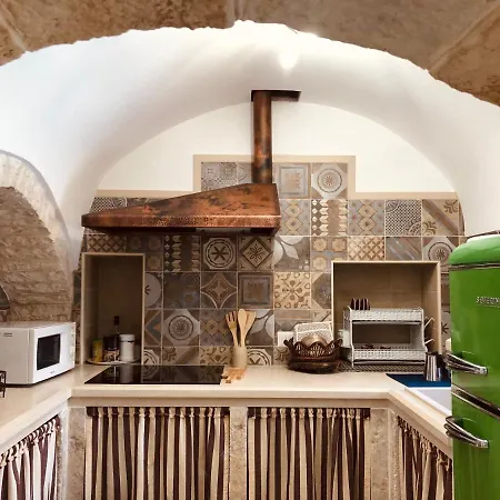 Trulli Di Zia Tata Guest House Locorotondo Exterior photo